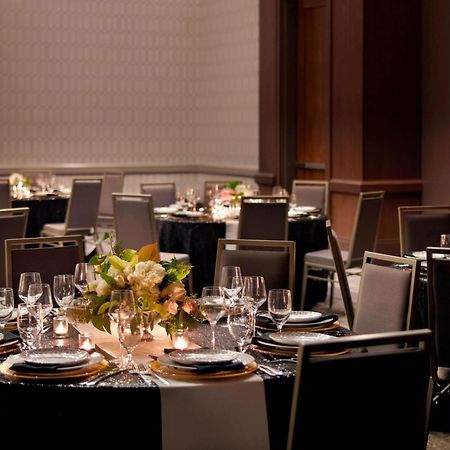 Отель Marriott Columbus Osu Экстерьер фото