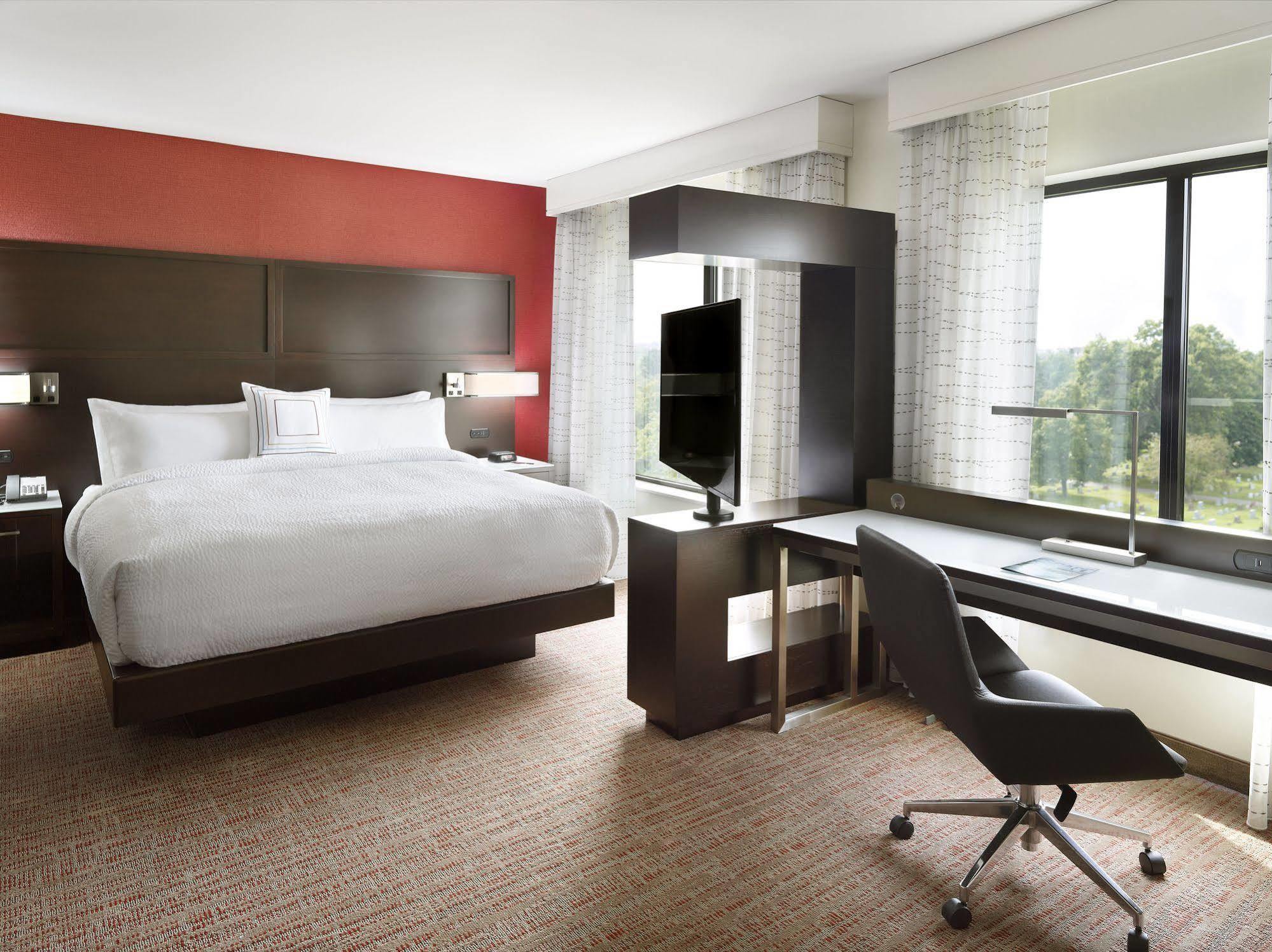 Отель Marriott Columbus Osu Экстерьер фото